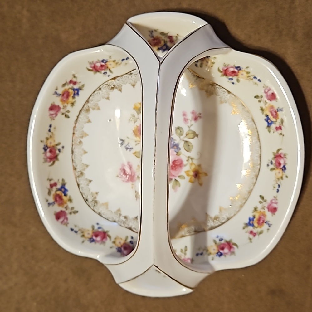 Vintage gold castle bowl - Picture 2 of 4